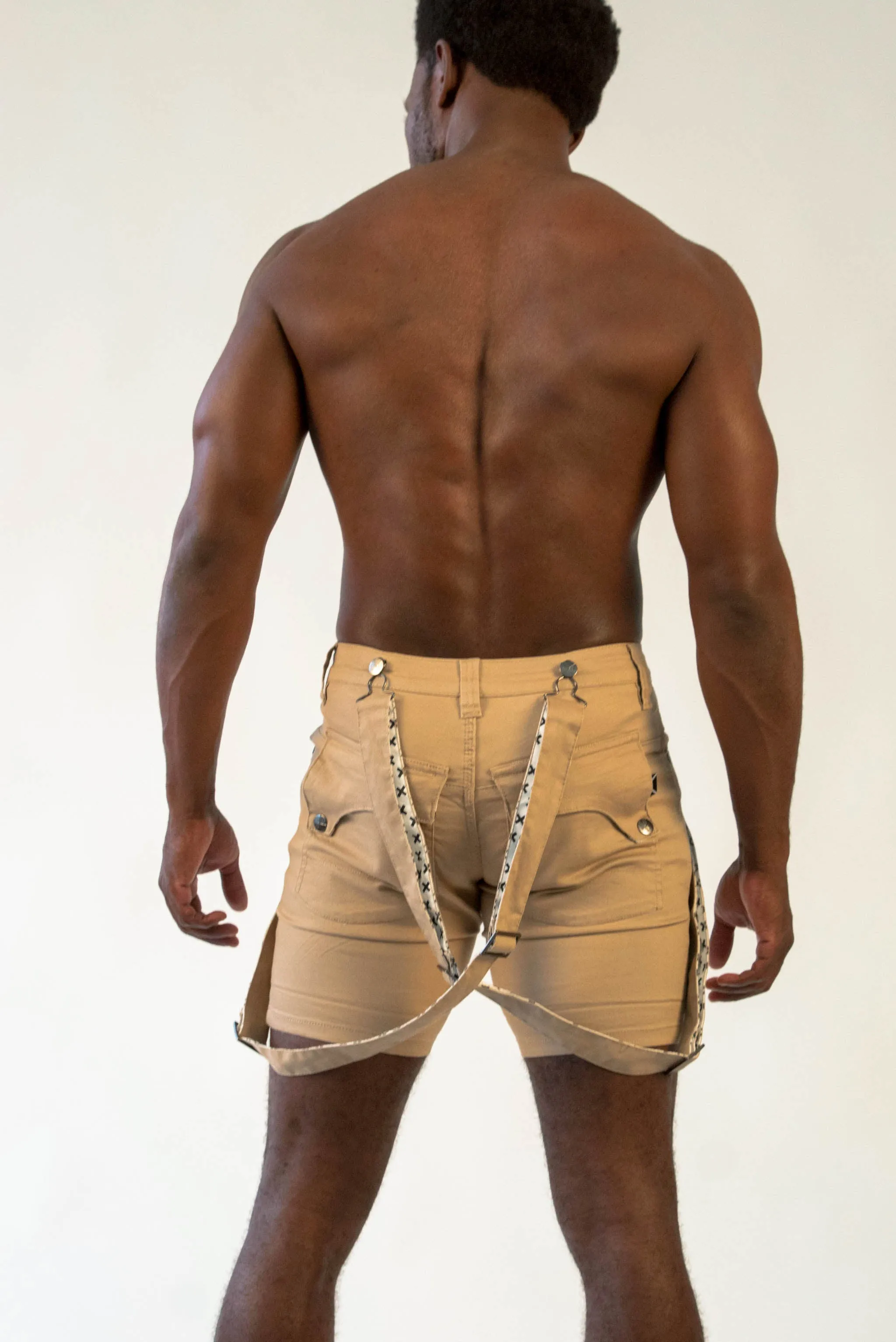 ALEX Almond Short