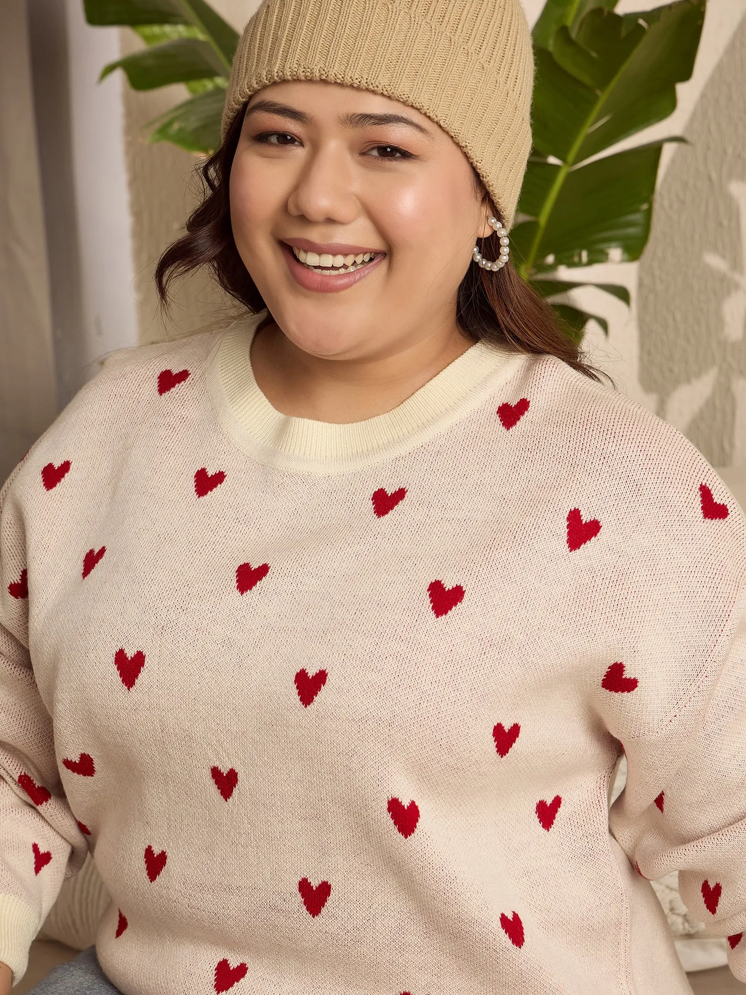 Berrylush Curve Women Pink & Red Heart Printed Round Neck Acrylic Ribbed Hem Regular Pullover