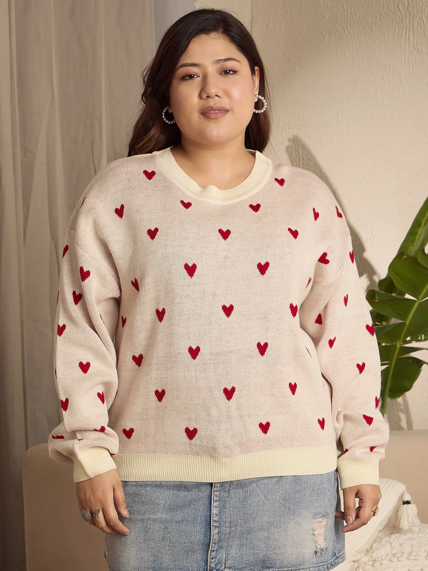 Berrylush Curve Women Pink & Red Heart Printed Round Neck Acrylic Ribbed Hem Regular Pullover