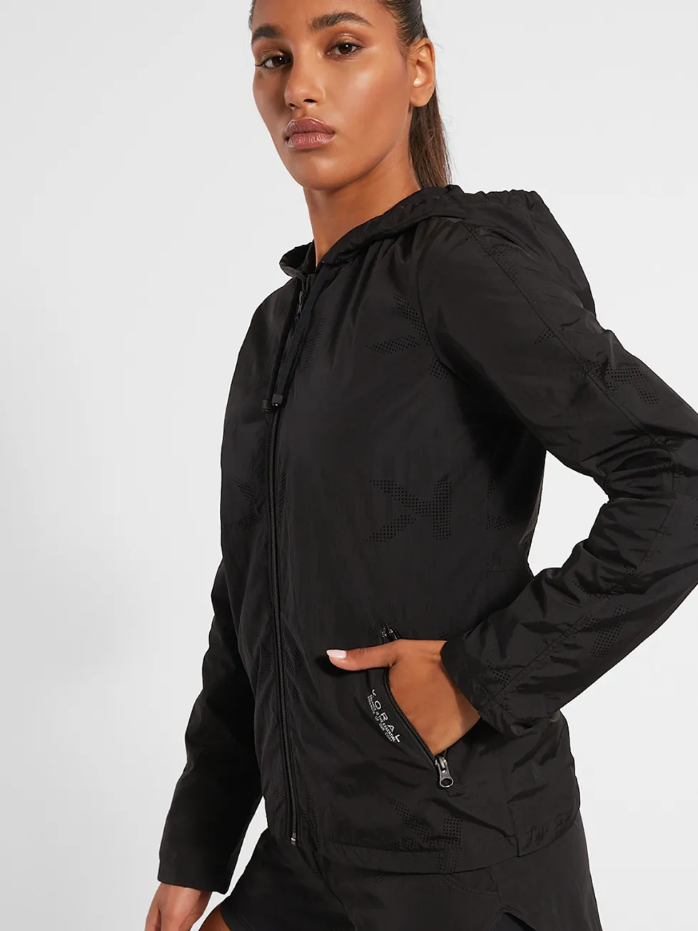 Jackets & Sweatshirts
