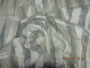 silk organza checks ivory x blue color 44" wide [8436]